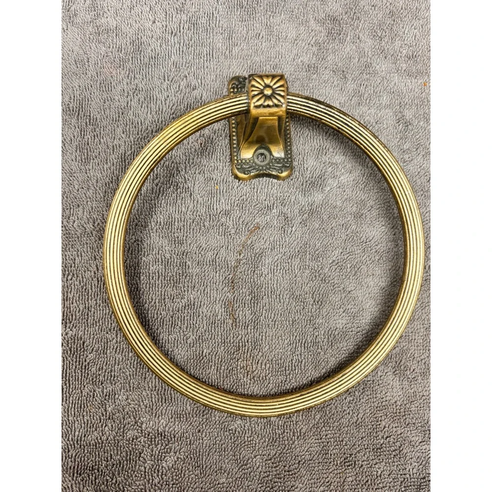 Vtg Towel Ring Wall Mount Bathroom Hand Towel Holder Decorative Hardware